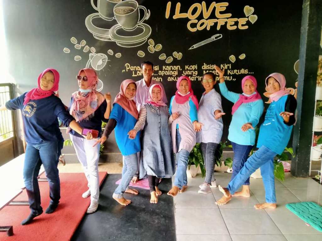 Nostalgia SMA, Lirik Lagu, Paramitha&nbsp;Rusady